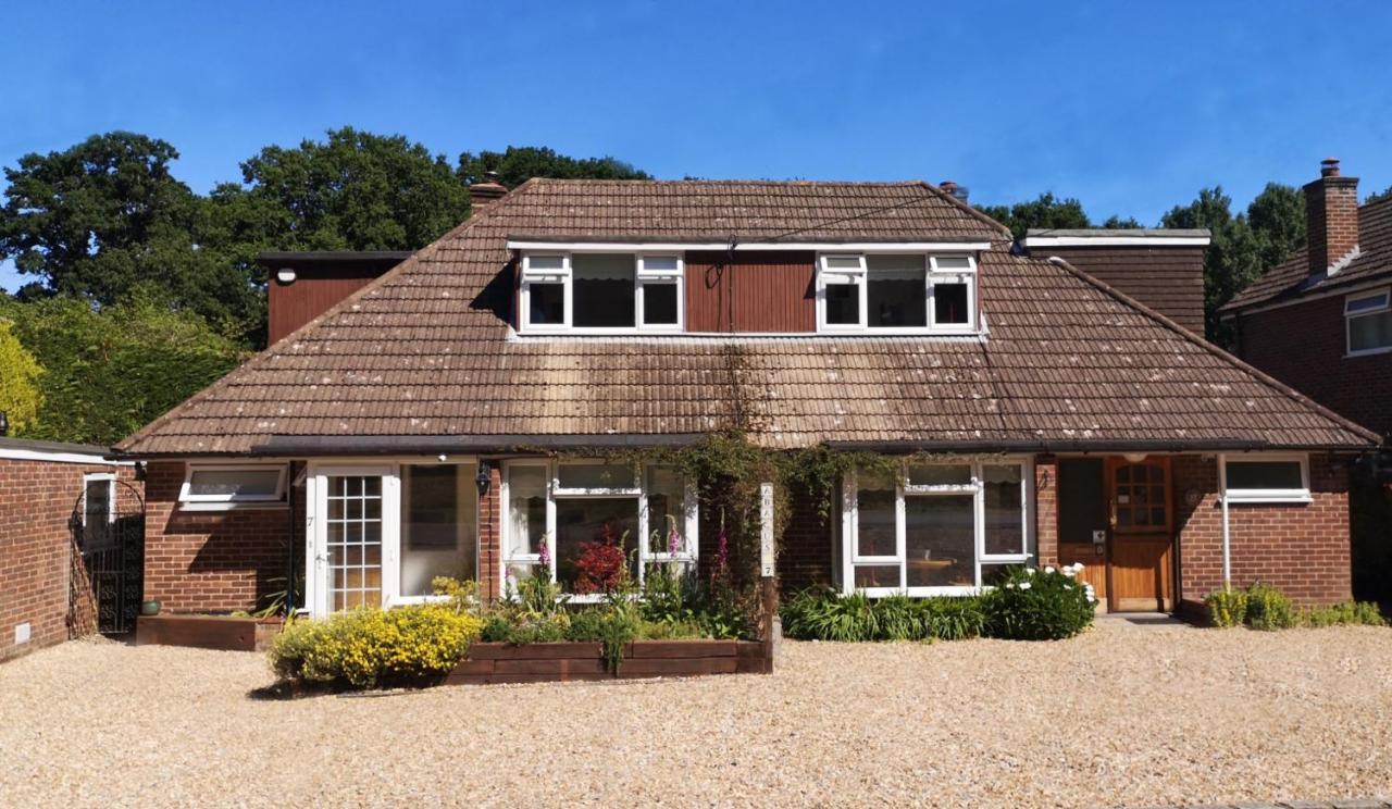 Abacus Bed And Breakfast, Blackwater, Hampshire Camberley Buitenkant foto