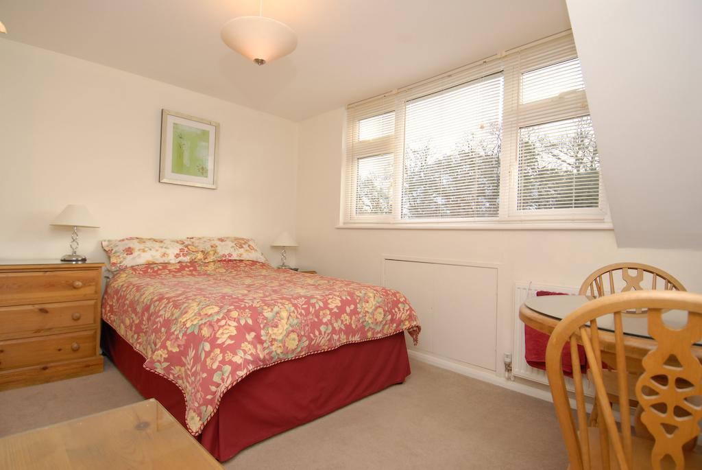Abacus Bed And Breakfast, Blackwater, Hampshire Camberley Kamer foto